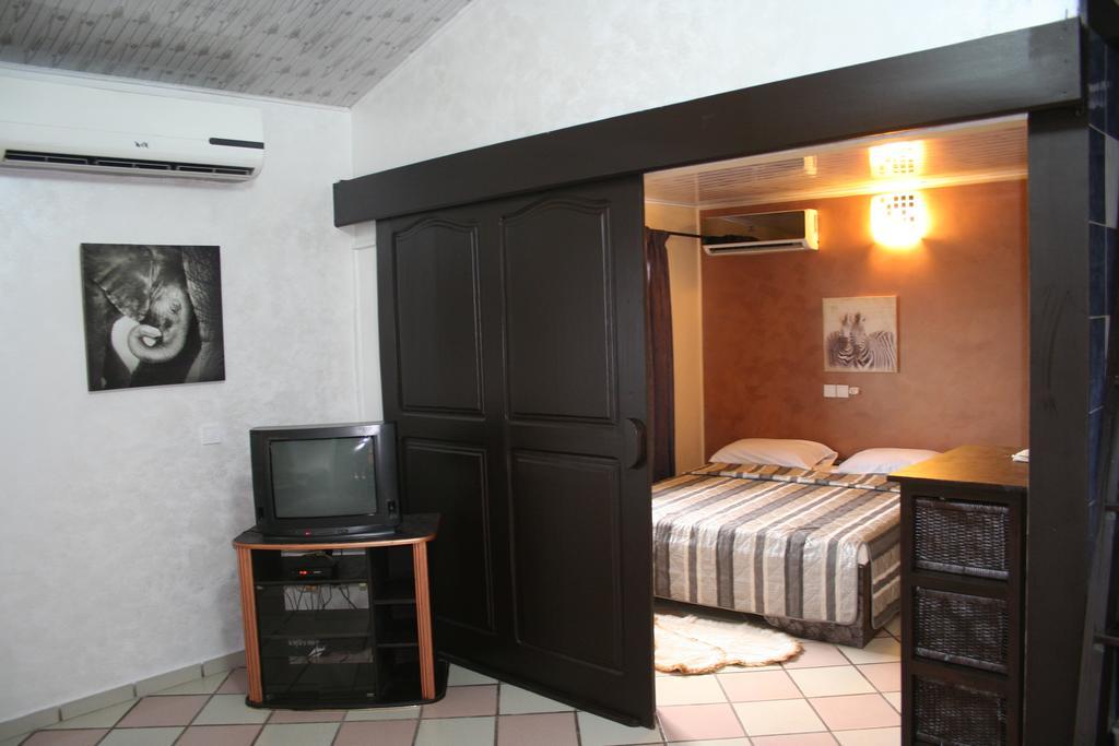 Hotel Napoleon Lagune Ломе Экстерьер фото